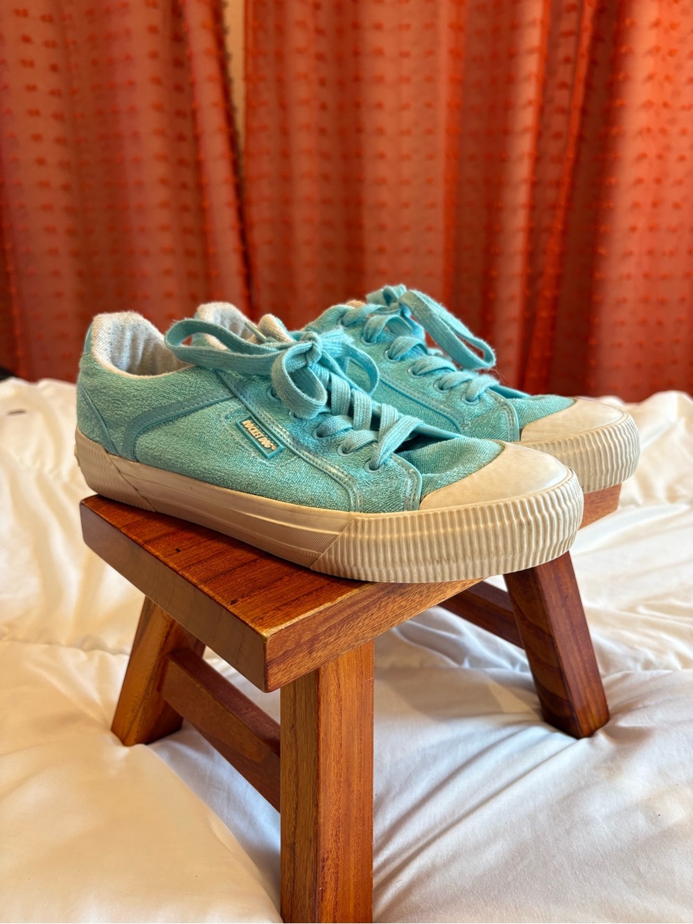 rocketdog Teal Low-Top Fuzzy Sneakers